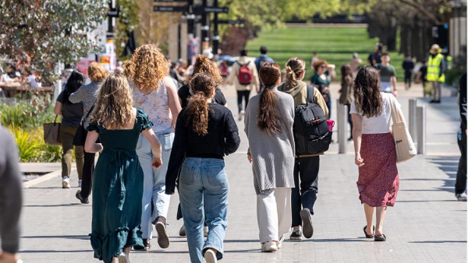 people walking through Kambri